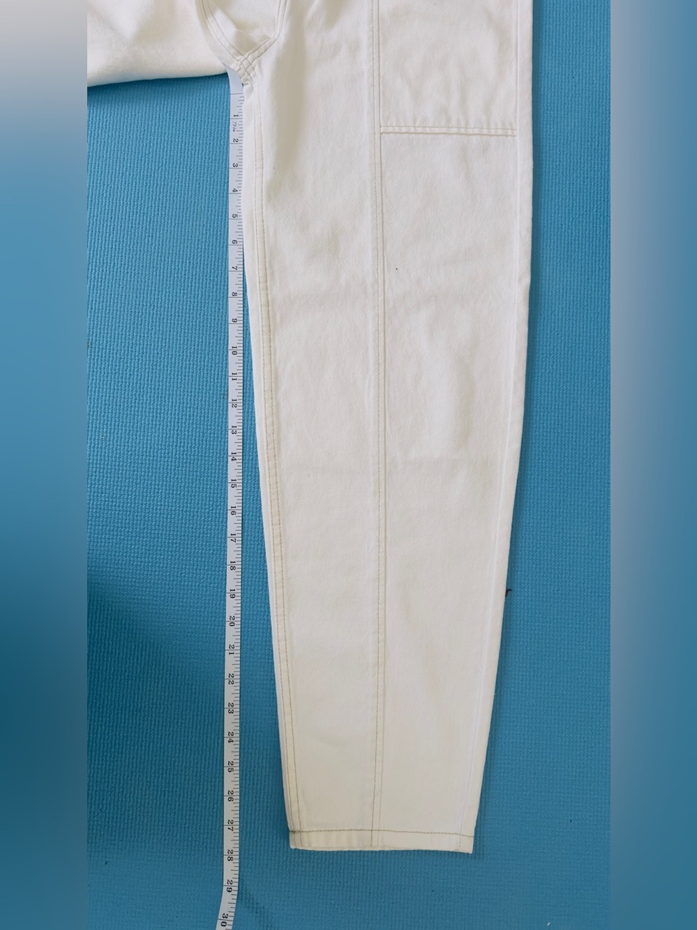 a.n.a High-Rise White Patch-Front Women’s Jeans - Picture 8 of 15